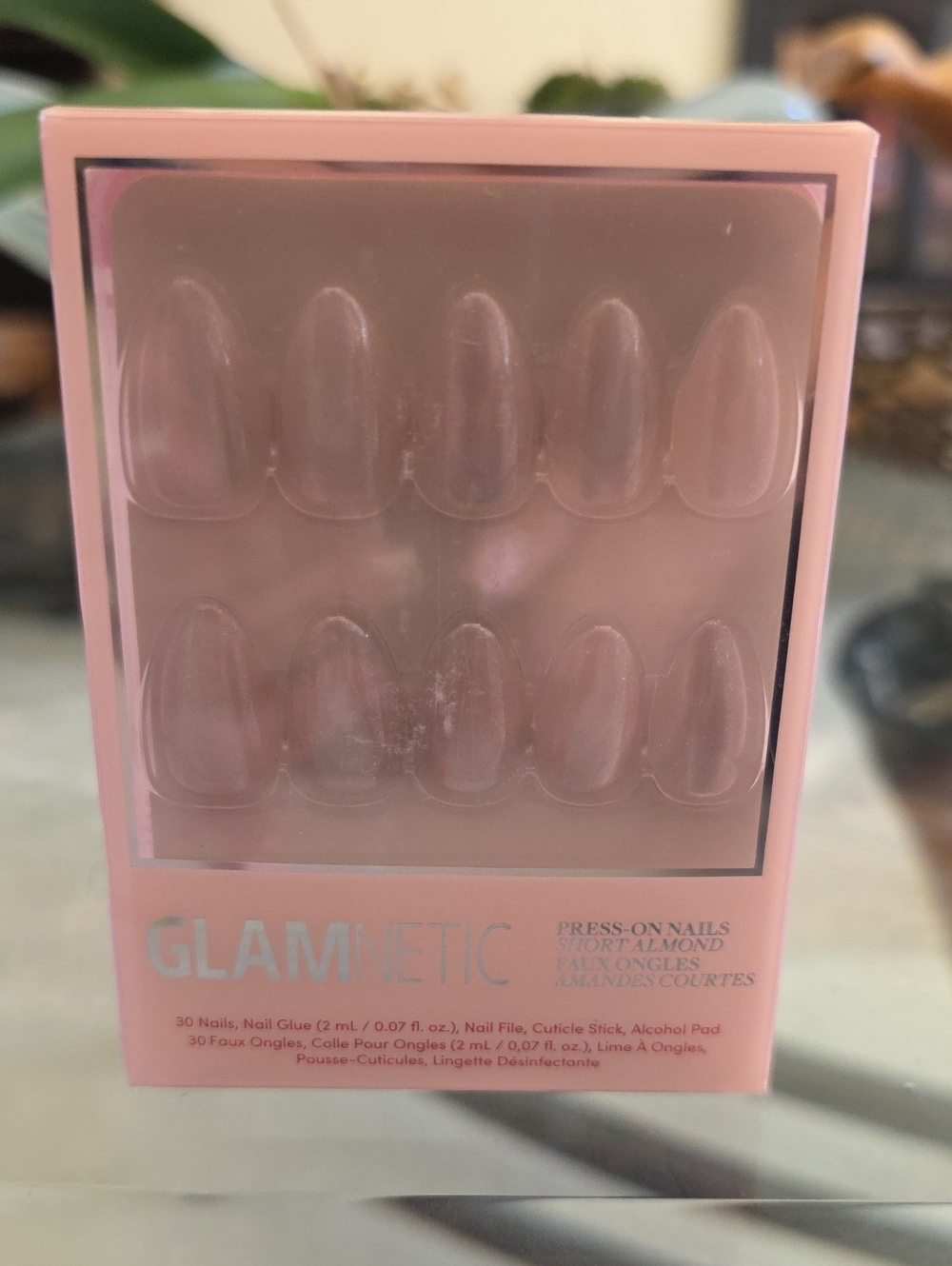 Press-On Nails — Soft Pink Short Almond Selenite